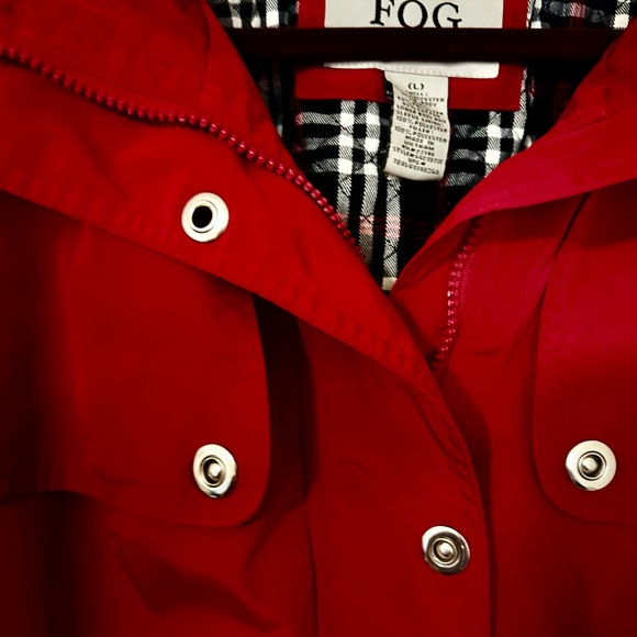 London Fog Red Utility Jacket with A-Line Cut - Picture 5 of 6